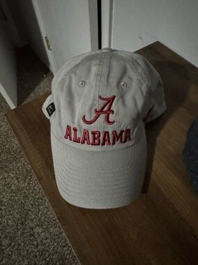 Nike Alabama Beige Hat with Red Embroidery